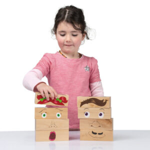 Drewniane klocki emocje - jak nauczyć dziecko rozpoznawać emocje